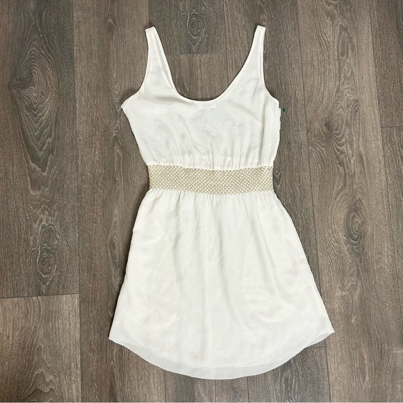 Aritzia Babaton Blythe Mini Dress Silk Off White sleeveless smocked waist XXS - Picture 3 of 15